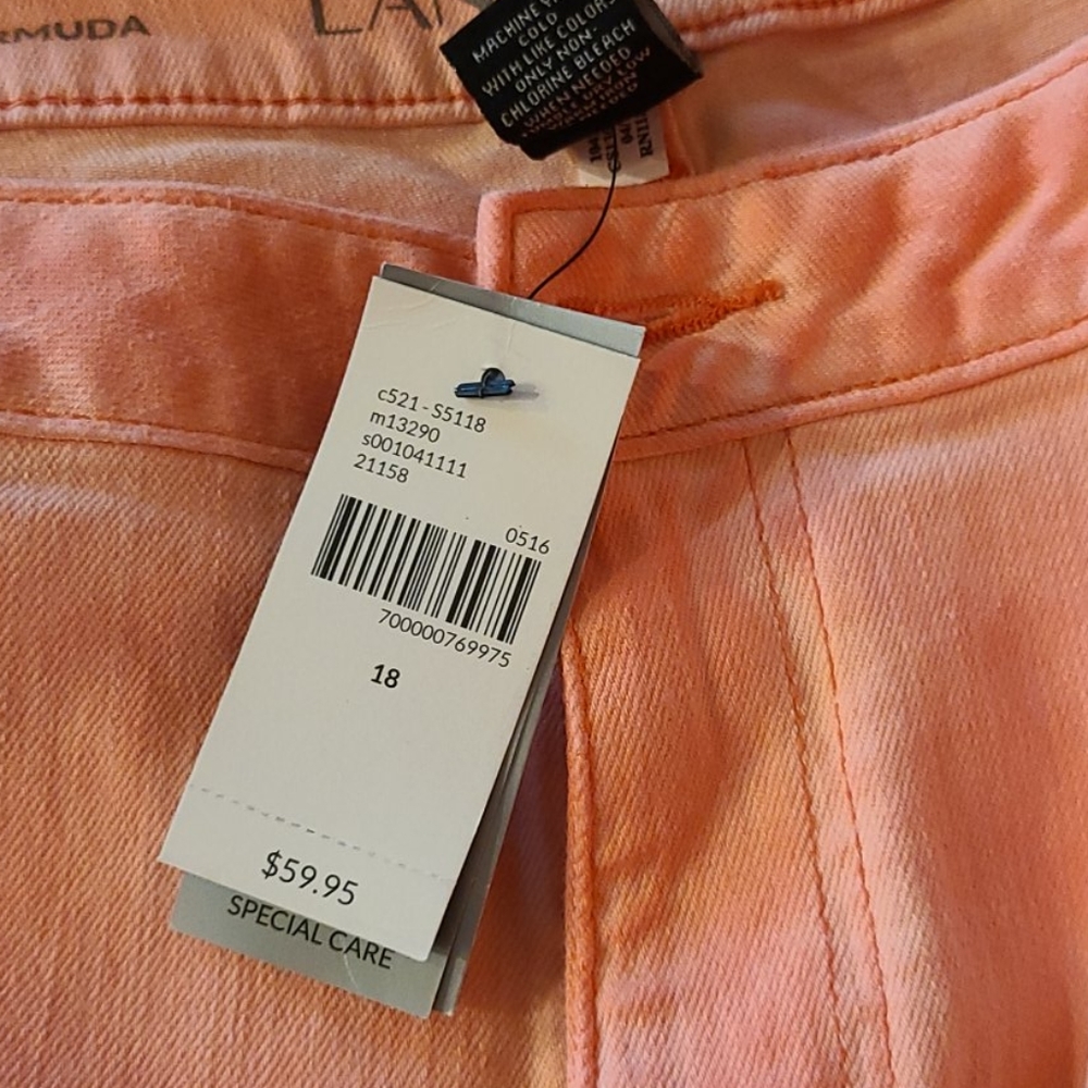 💕New Lane Bryant Bermuda shorts💕 - Picture 2 of 8